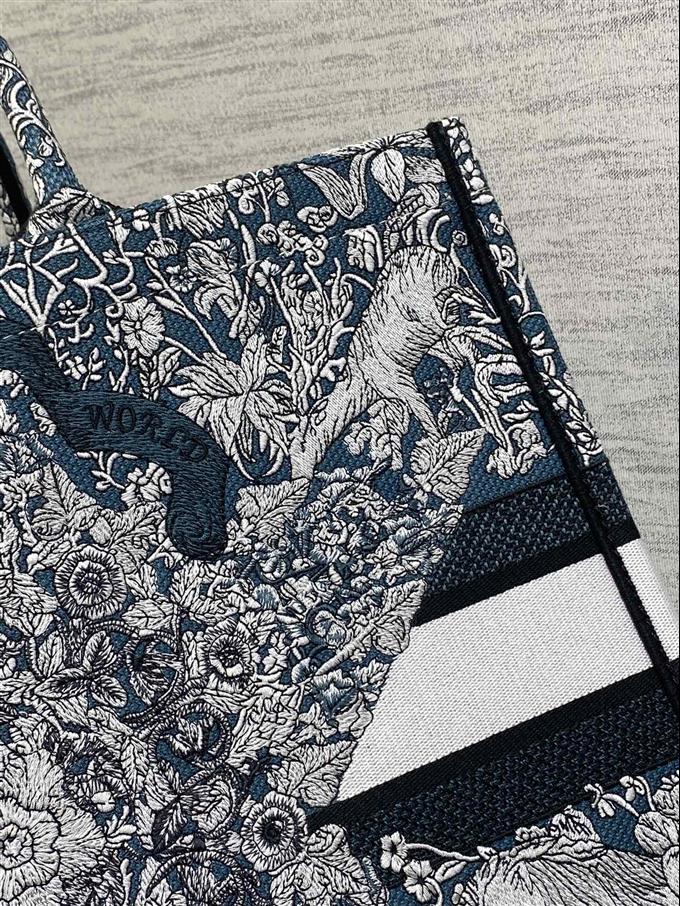 2025228Y550P212156582