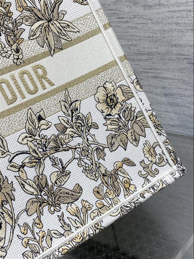 2025228Y550P212156834