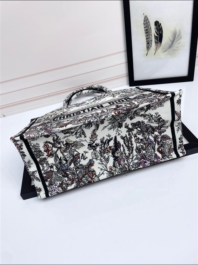 2025228Y580P203751937