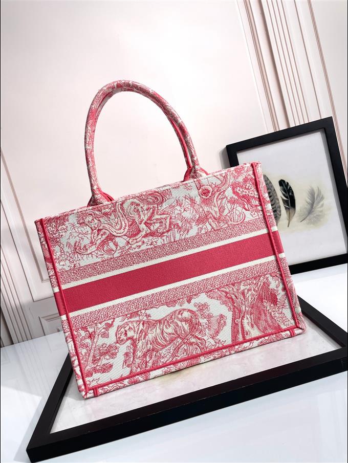 2025228Y580P203752793