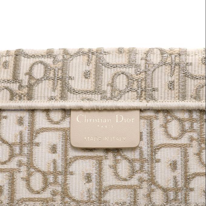 2025228Y580P203754562