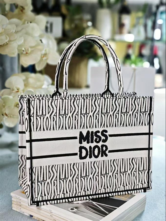 2025228Y580P203813623