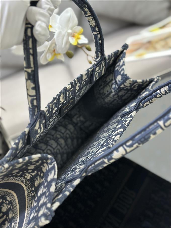 2025228Y580P203813859