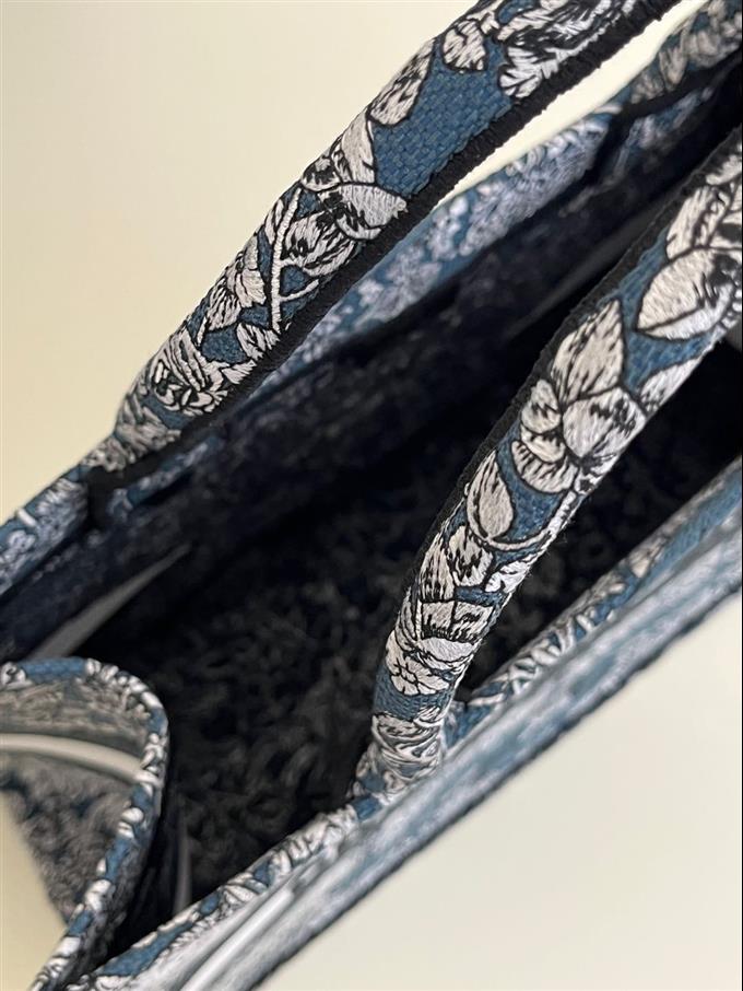 2025228Y580P21220405