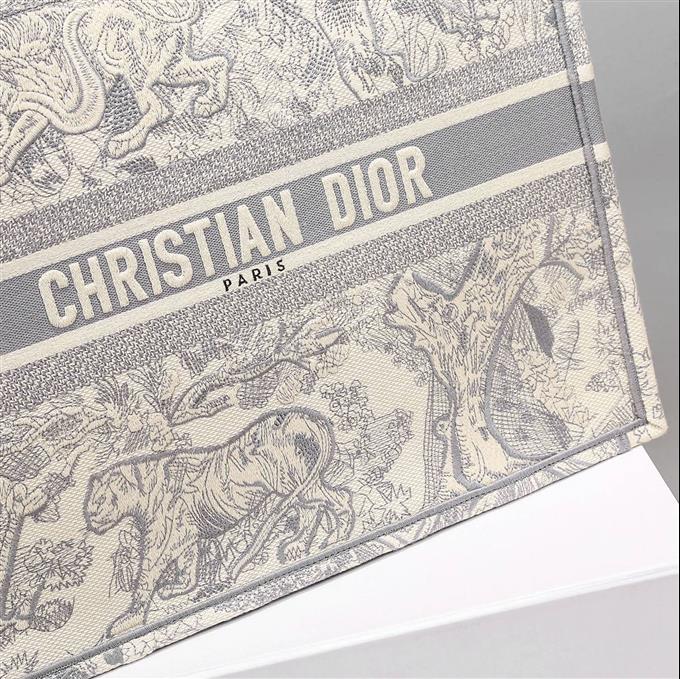 2025228Y580P21236863