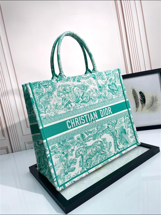 2025228Y600P20375549