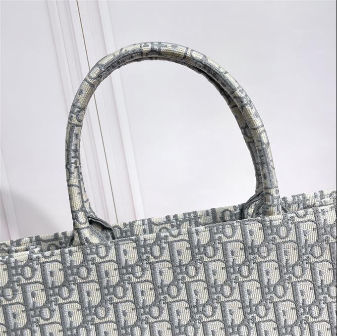 2025228Y600P203756619