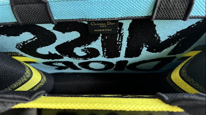 2025228Y600P203756976