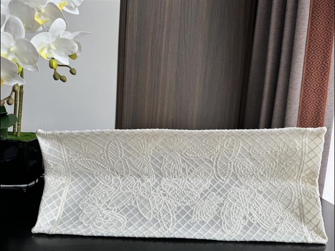 2025228Y600P203757673