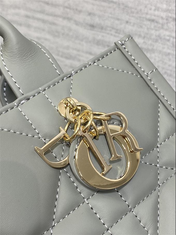 2025228Y600P20375837