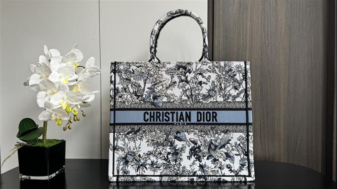 2025228Y600P203821544