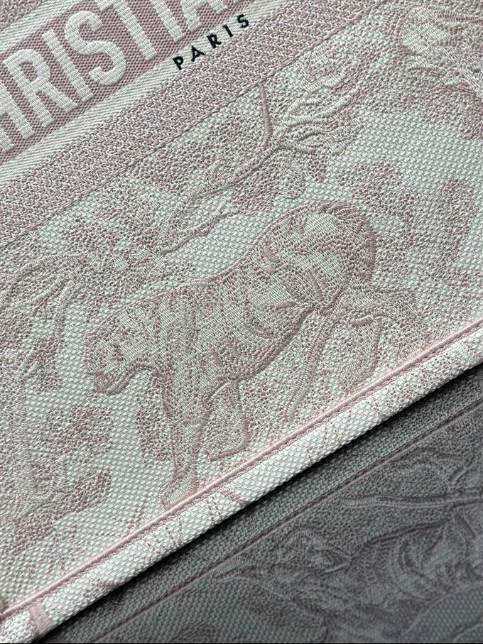 2025228Y600P203822564