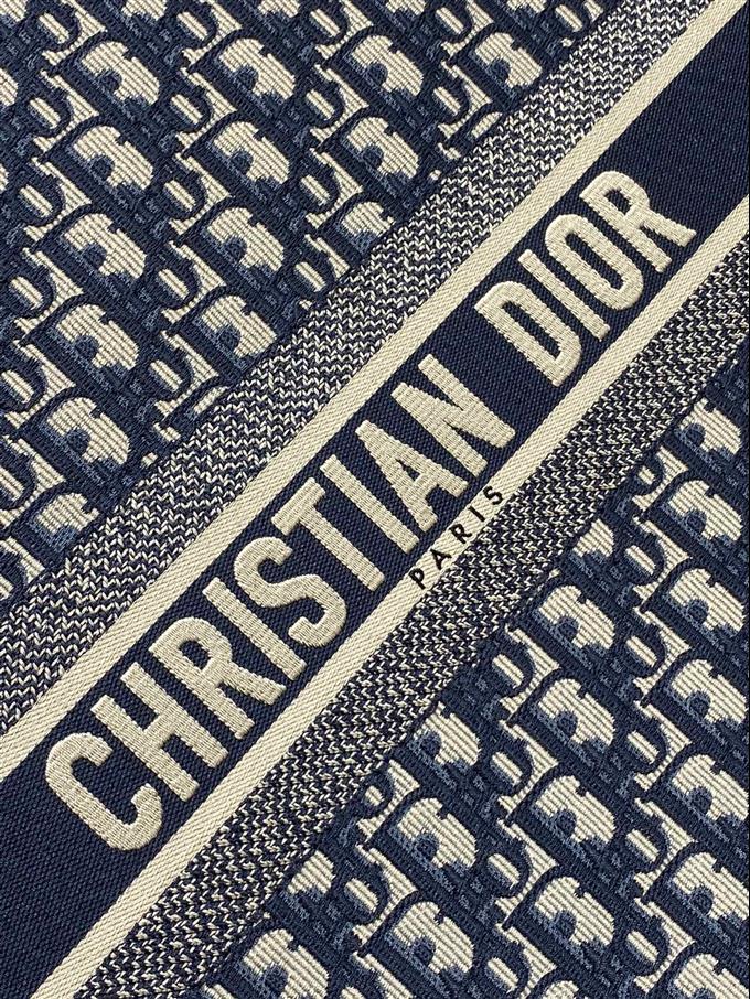 2025228Y800P212148967