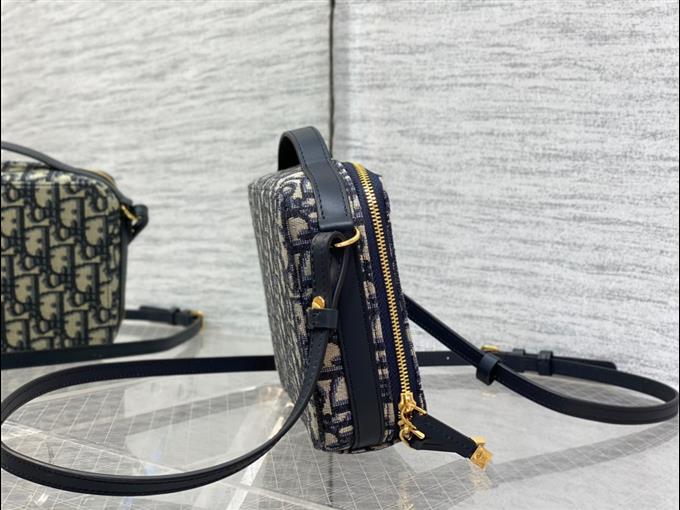 2025228Y450P20532696