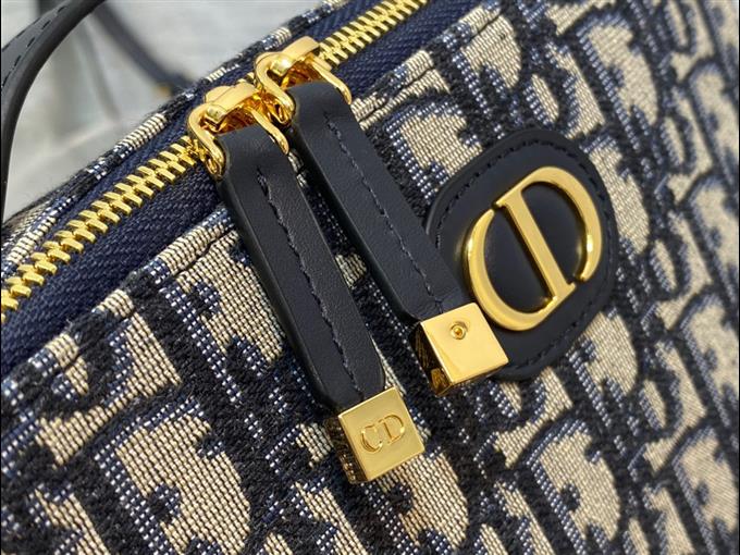 2025228Y450P20532776