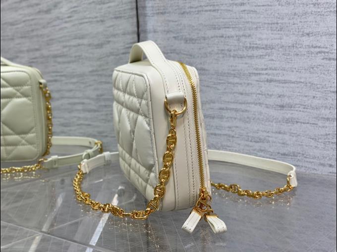 2025228Y550P20533525