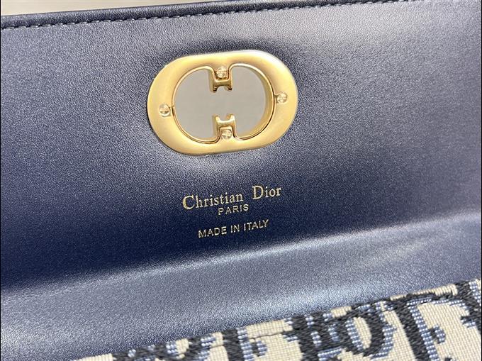 2025228Y580P20535860