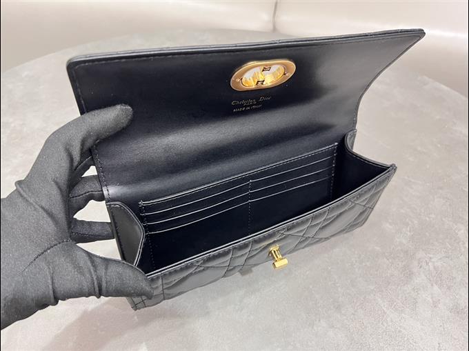 2025228Y580P20536127