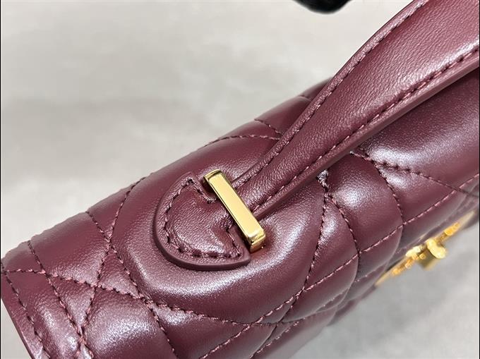 2025228Y580P20536380