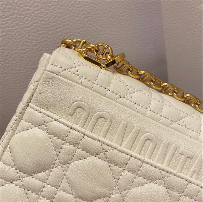 2025228Y600P20536789