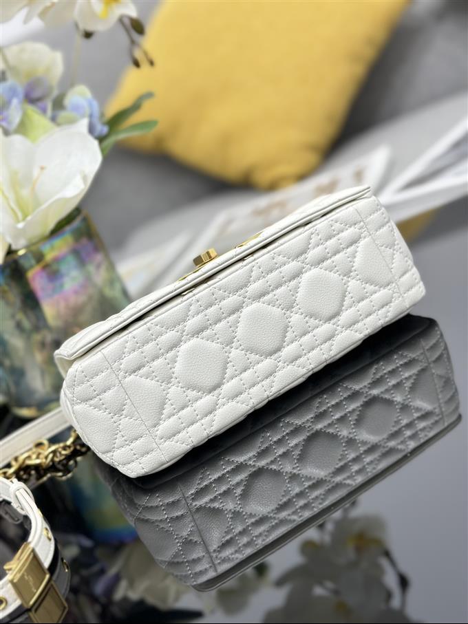 2025228Y600P20538735