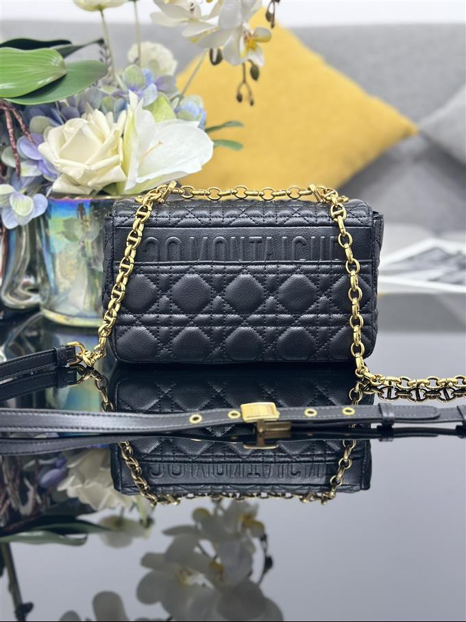 2025228Y650P20537435