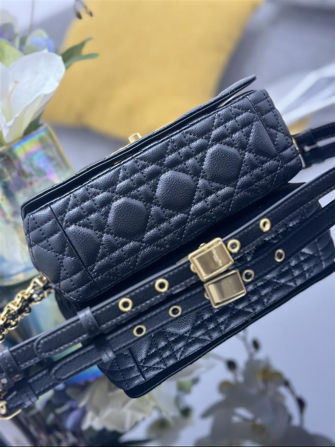 2025228Y650P20537466