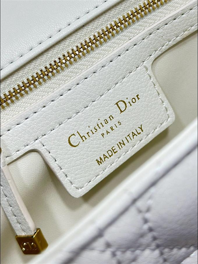 2025228Y650P20538959