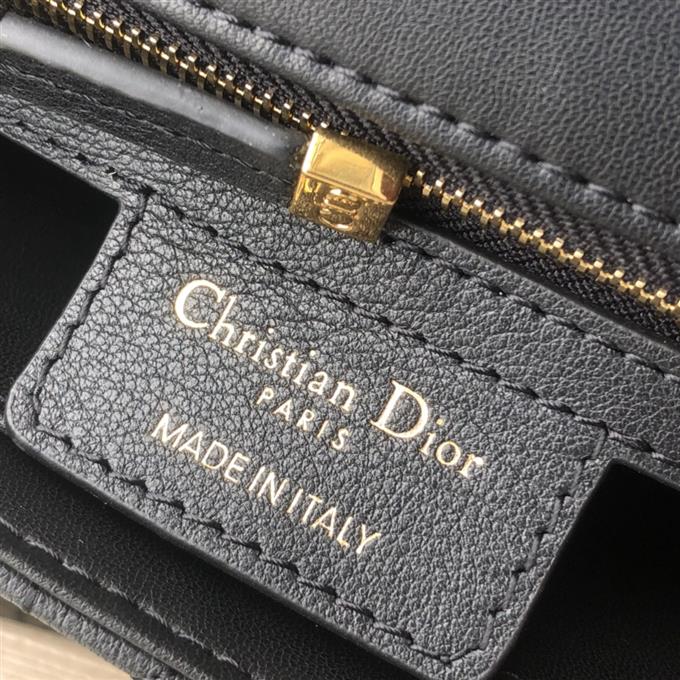 2025228Y900P20531757