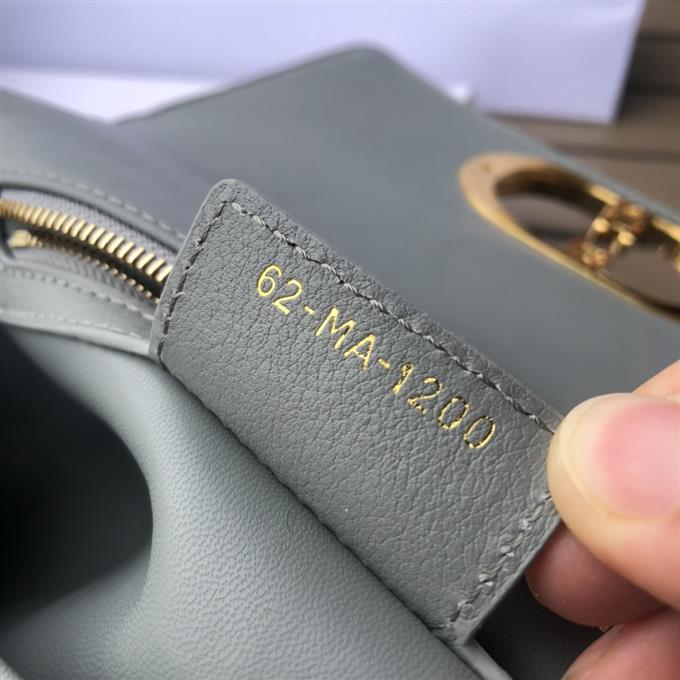 2025228Y900P20531898