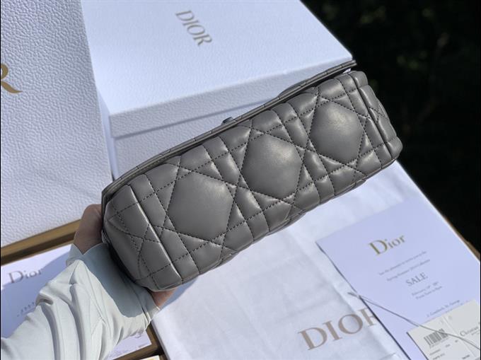 2025228Y950P20532132