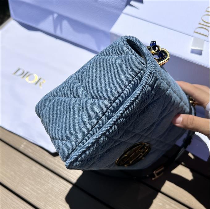 2025228Y950P20532413