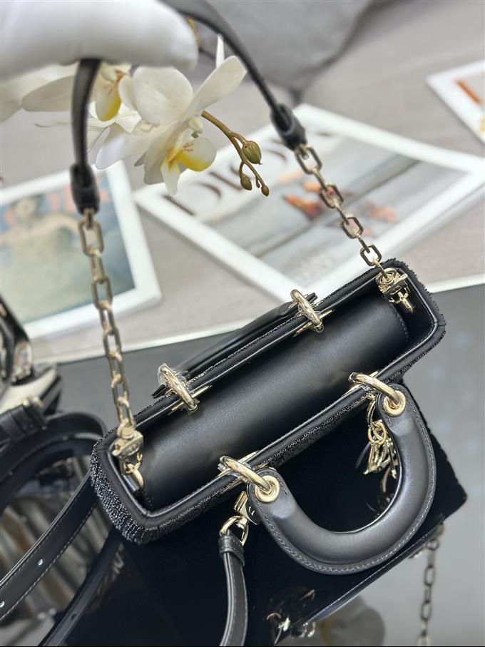 2025228Y1080P204517551