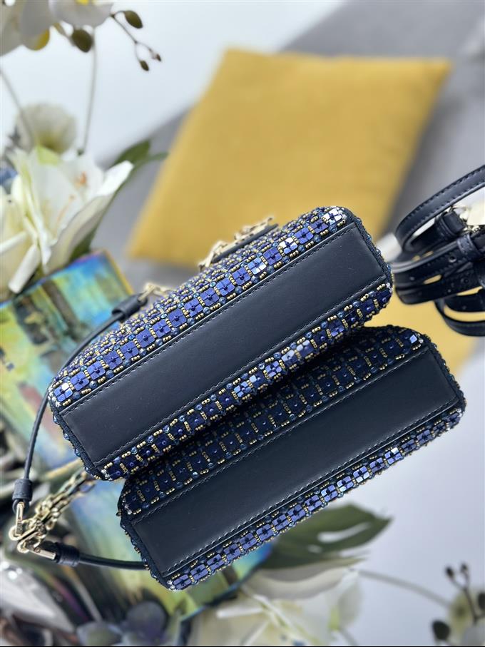 2025228Y1200P20458690