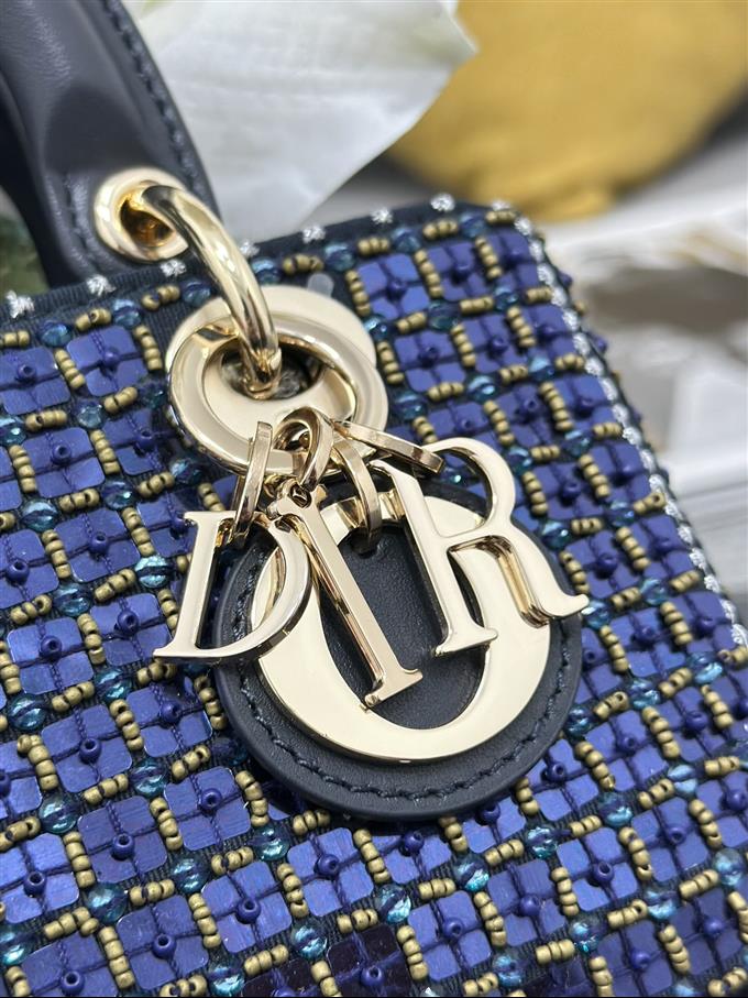 2025228Y1200P20458720