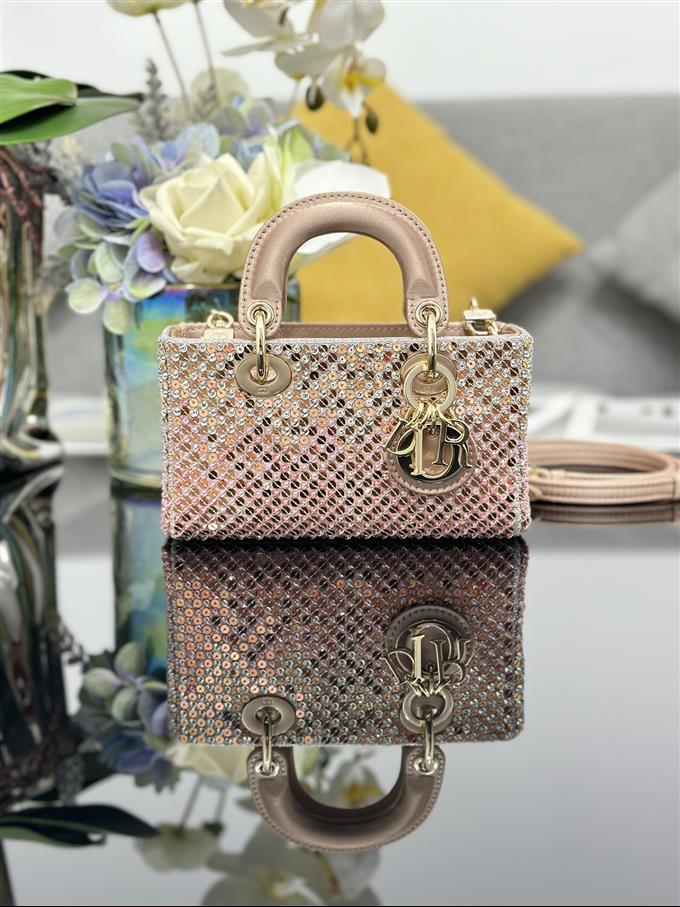 2025228Y1350P204518309