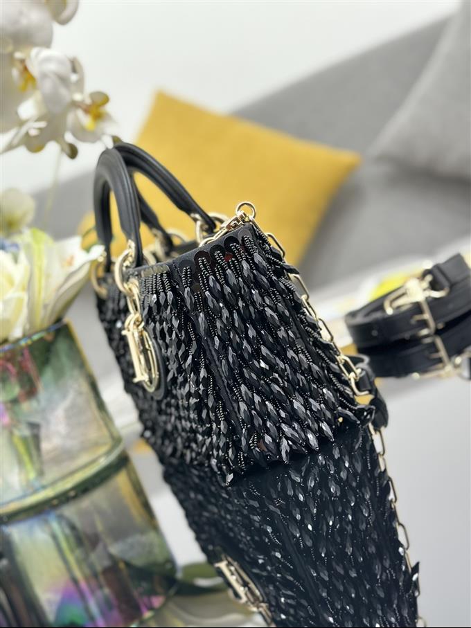 2025228Y1350P20458953