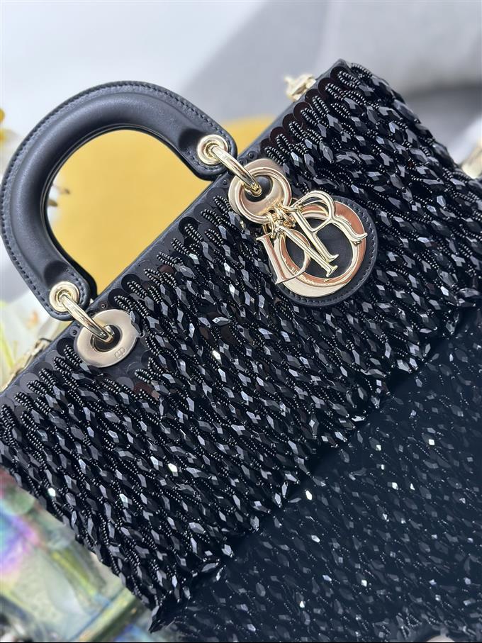 2025228Y1350P20458985