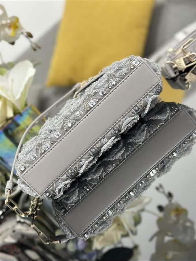 2025228Y1480P20459427