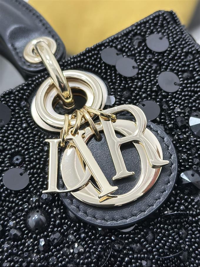 2025228Y1650P204518939