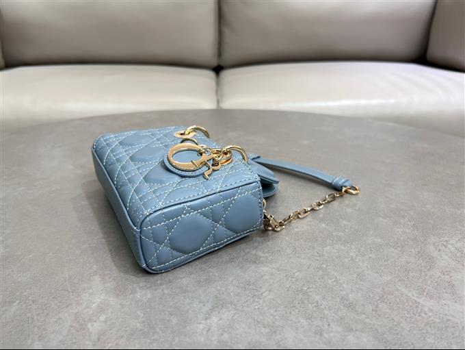 2025228Y600P204510513