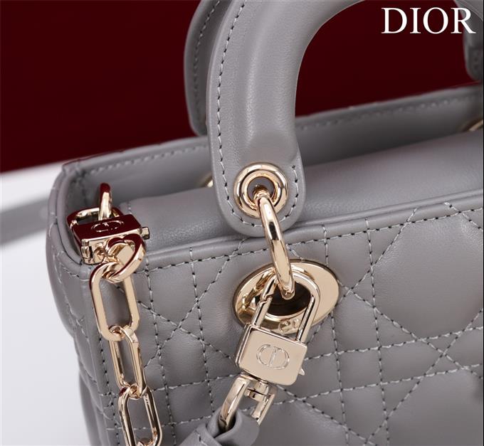 2025228Y650P20435011