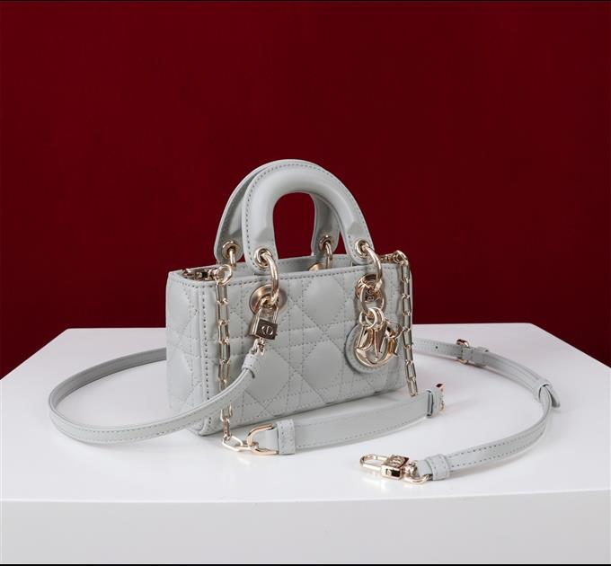 2025228Y650P204350604