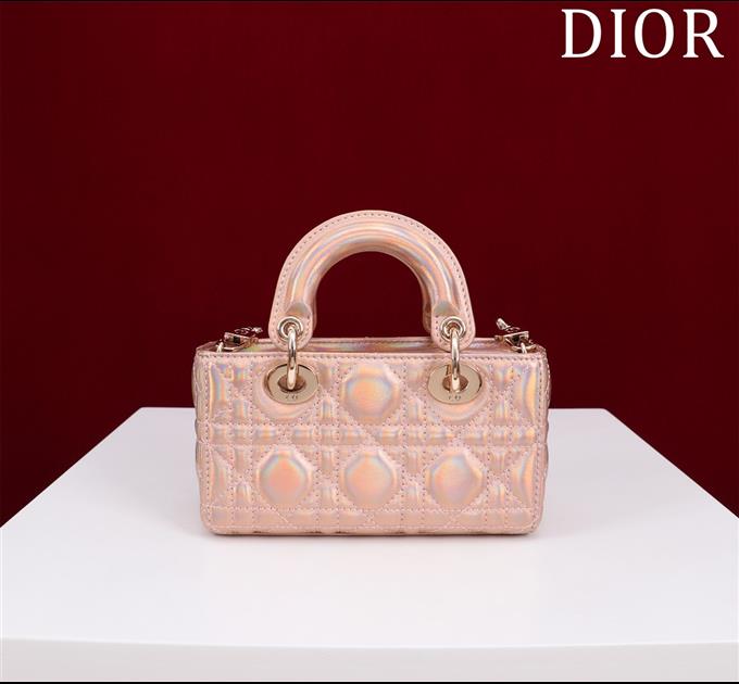 2025228Y650P20435139