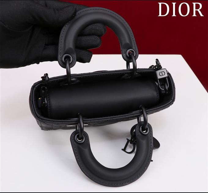 2025228Y650P204351478