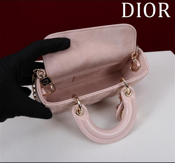 2025228Y650P204351780