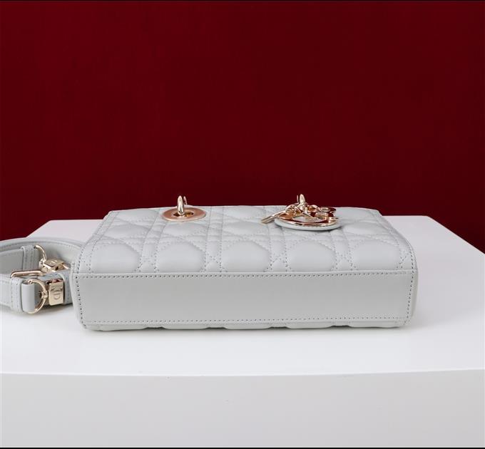 2025228Y700P204355724