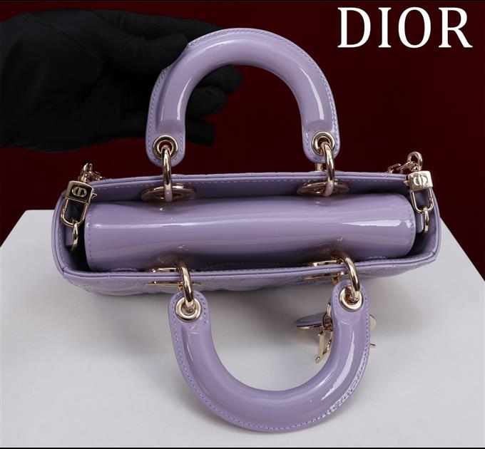 2025228Y700P20435626