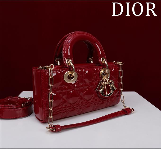 2025228Y700P204356405