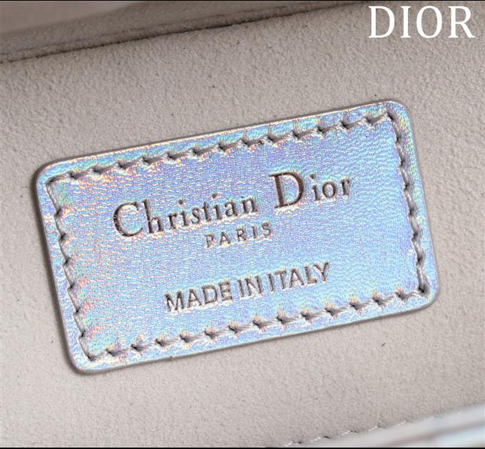 2025228Y700P204358340